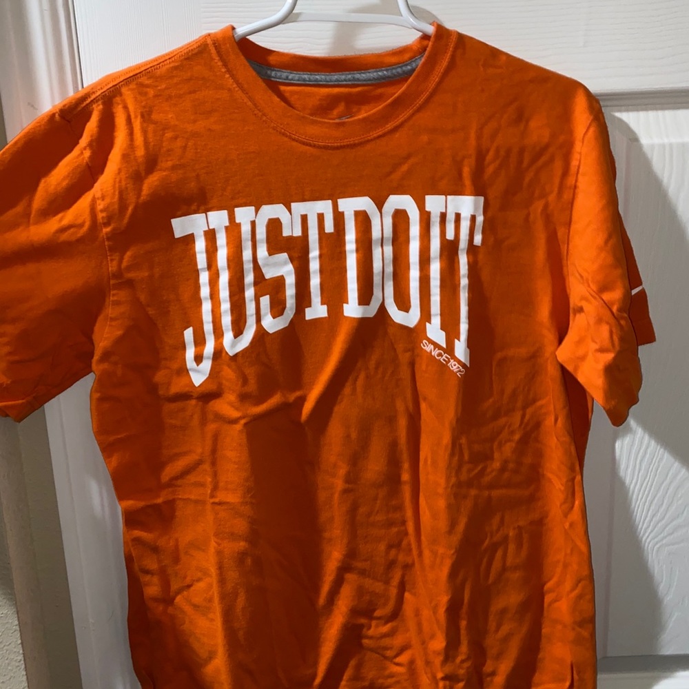Nike Medium orange shirt Just Do It